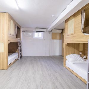 Dormitory Room Mixed